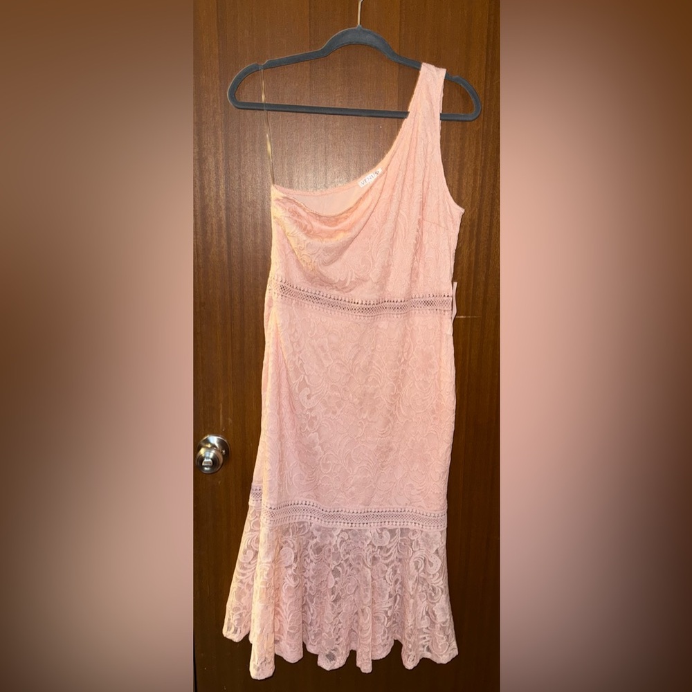 One shoulder peach lace dress